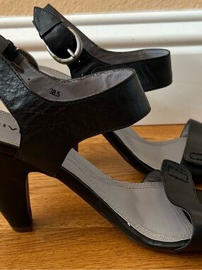 Biviel Women's Black Leather Cone Heel Sandals W/Ankle Buckle 7.5 Made in Spain